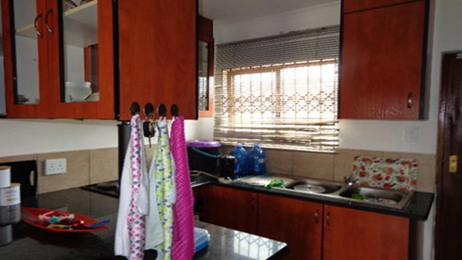 Kitchen of property in Benoni