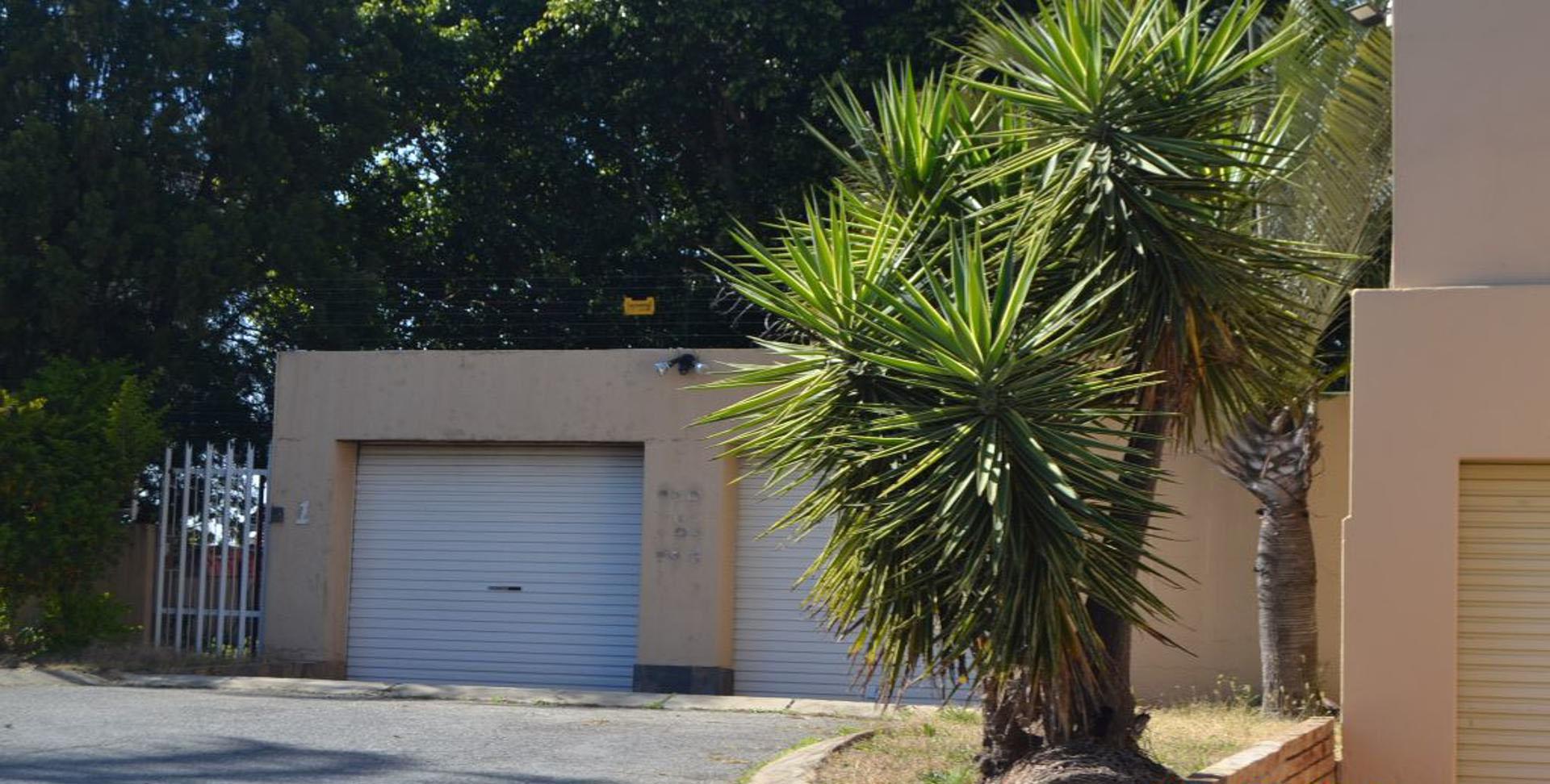 Front View of property in Randburg