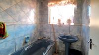 Bathroom 1 - 6 square meters of property in Tlhabane West