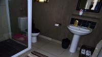 Bathroom 1 - 10 square meters of property in Pelham