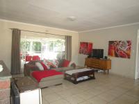Lounges - 30 square meters of property in Brackenhurst