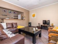 Lounges - 30 square meters of property in Brackenhurst