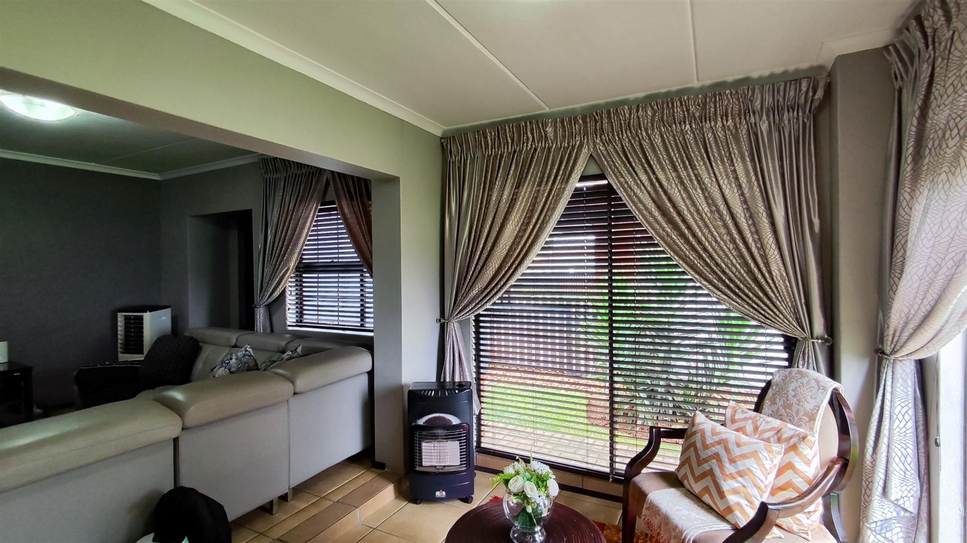 Informal Lounge of property in Albertsdal