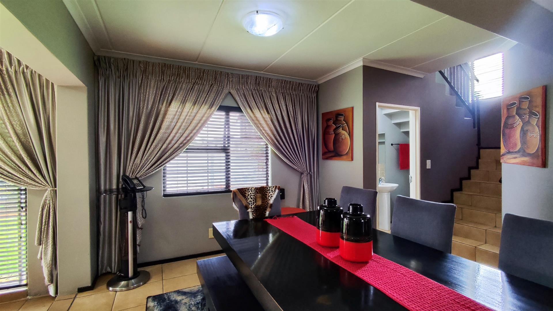 Dining Room - 9 square meters of property in Albertsdal