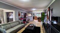 Lounges - 12 square meters of property in Albertsdal
