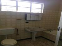 Bathroom 3+ of property in Grootvlei