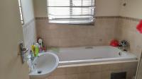 Bathroom 1 - 6 square meters of property in Castleview