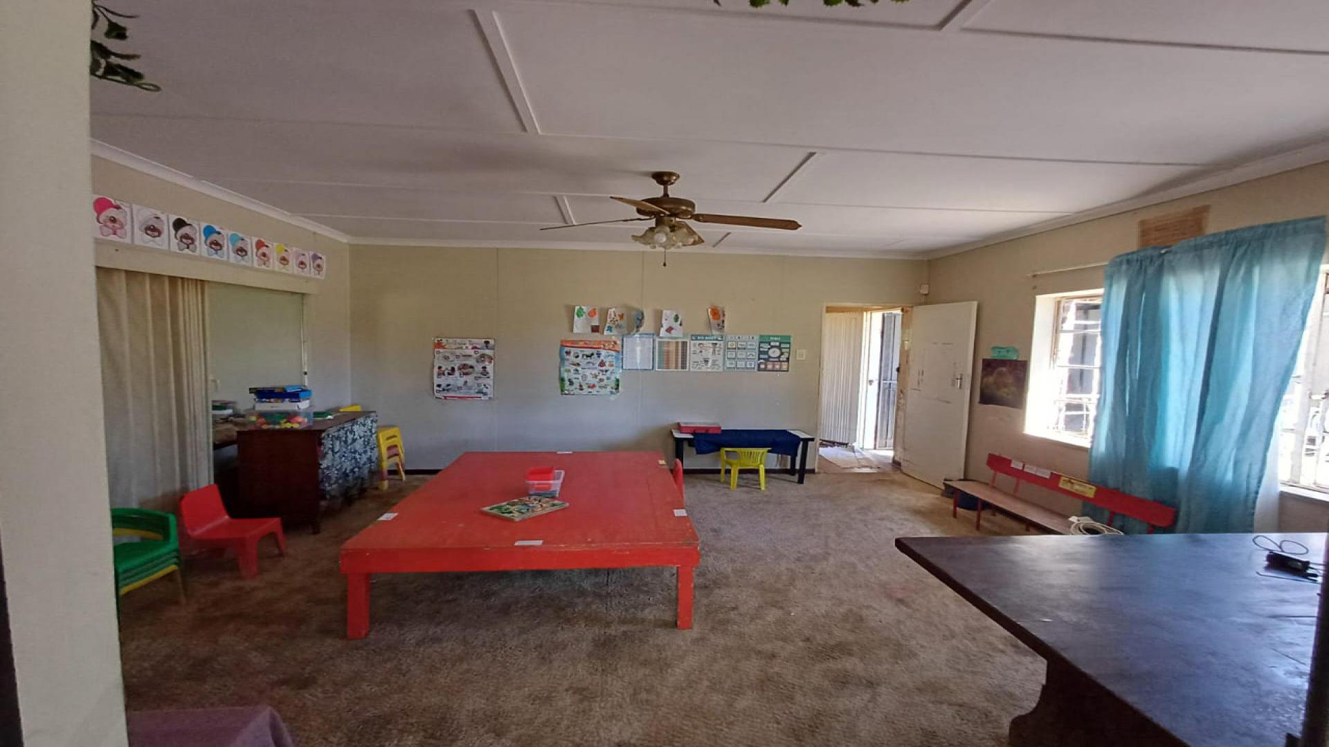 Spaces - 10 square meters of property in Grootvlei