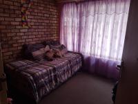 Bed Room 1 - 11 square meters of property in Boltonia
