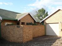 3 Bedroom 2 Bathroom Simplex for Sale for sale in Willow Park Manor