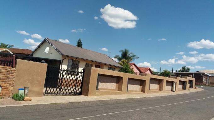 2 Bedroom House for Sale For Sale in Soshanguve - Home Sell - MR182439