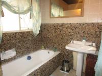 Bathroom 1 - 6 square meters of property in Three Rivers