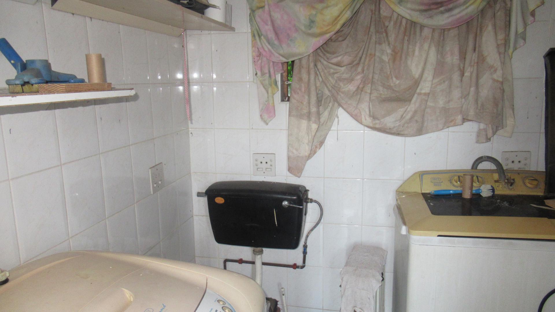 Rooms - 67 square meters of property in Padfield Park