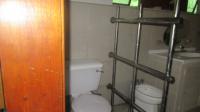Bathroom 1 - 8 square meters of property in Padfield Park