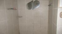 Bathroom 1 - 8 square meters of property in Padfield Park