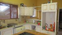 Kitchen - 25 square meters of property in Padfield Park