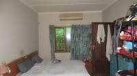 Bed Room 1 - 14 square meters of property in Padfield Park