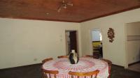 Dining Room - 36 square meters of property in Tileba