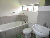 Bathroom 1 - 4 square meters of property in Windmill Park