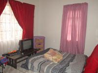 Main Bedroom - 13 square meters of property in Mid-ennerdale