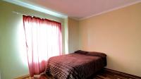 Main Bedroom - 14 square meters of property in Kosmosdal