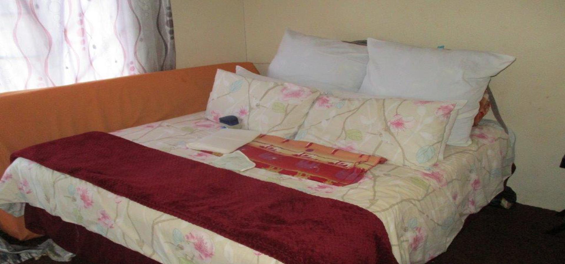 Bed Room 2 of property in Birch Acres
