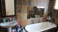 Bathroom 2 - 6 square meters of property in Walkers Fruit Farms SH