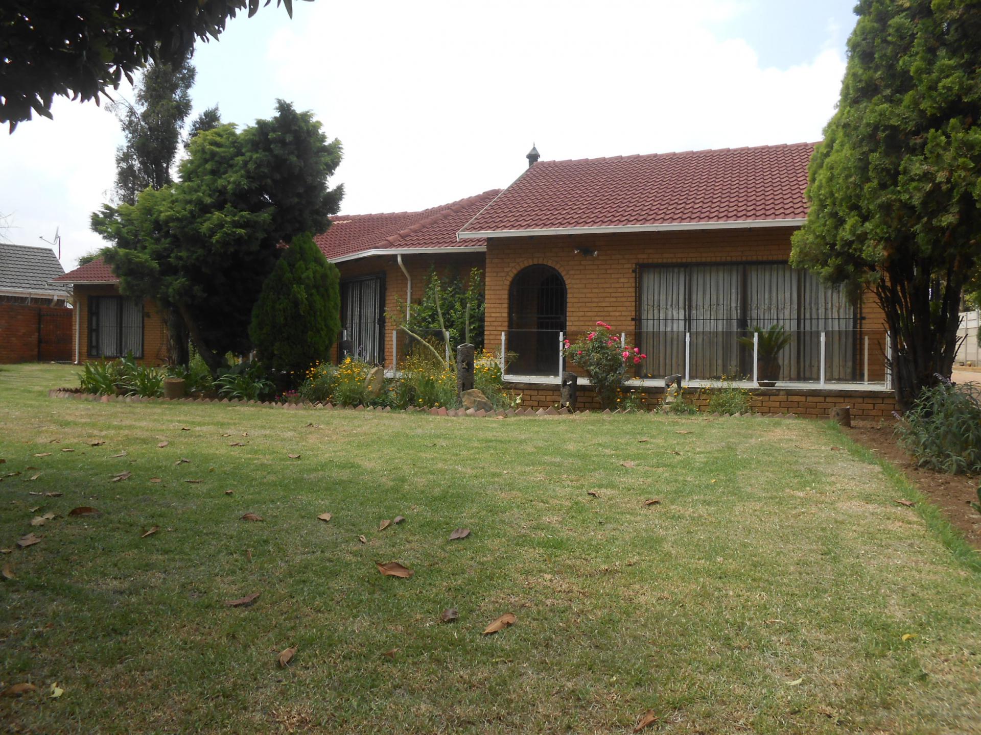 Front View of property in Dunnottar