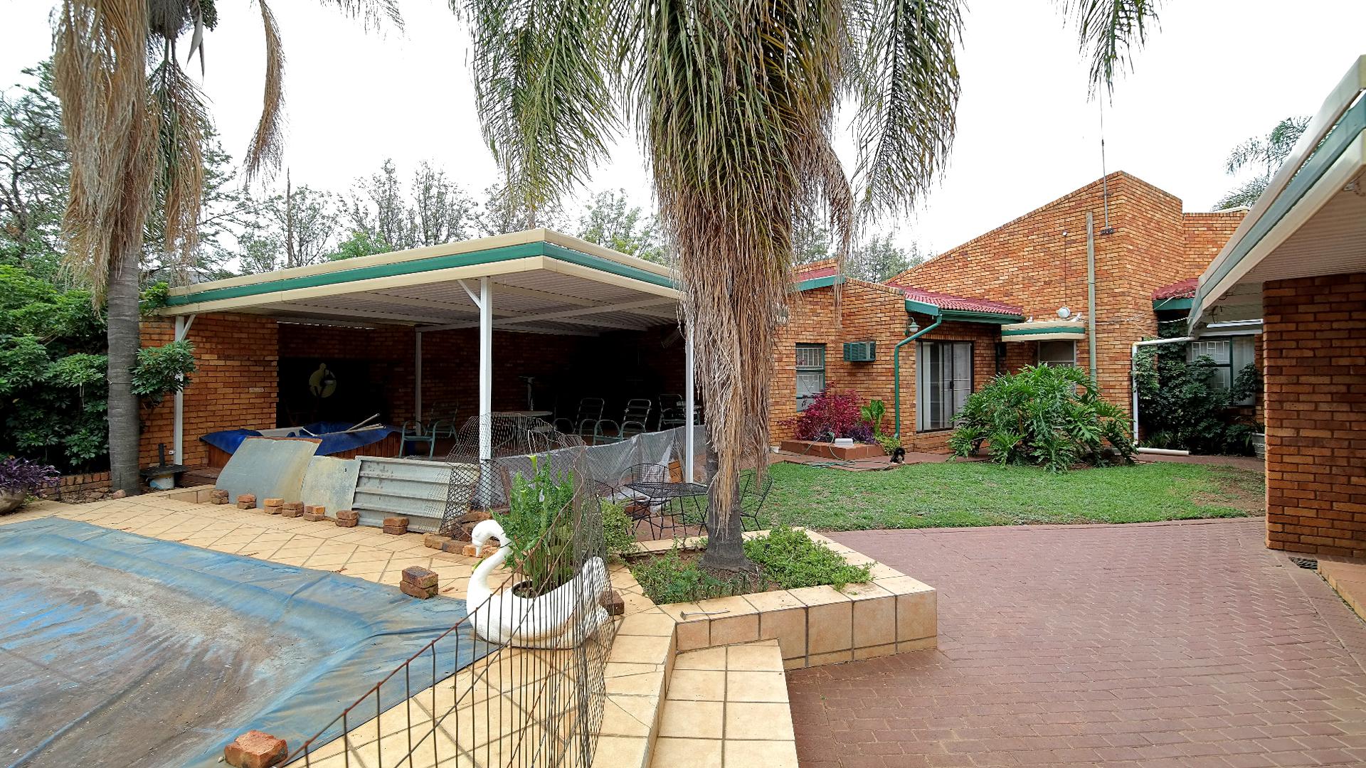 Backyard of property in Kameeldrift West