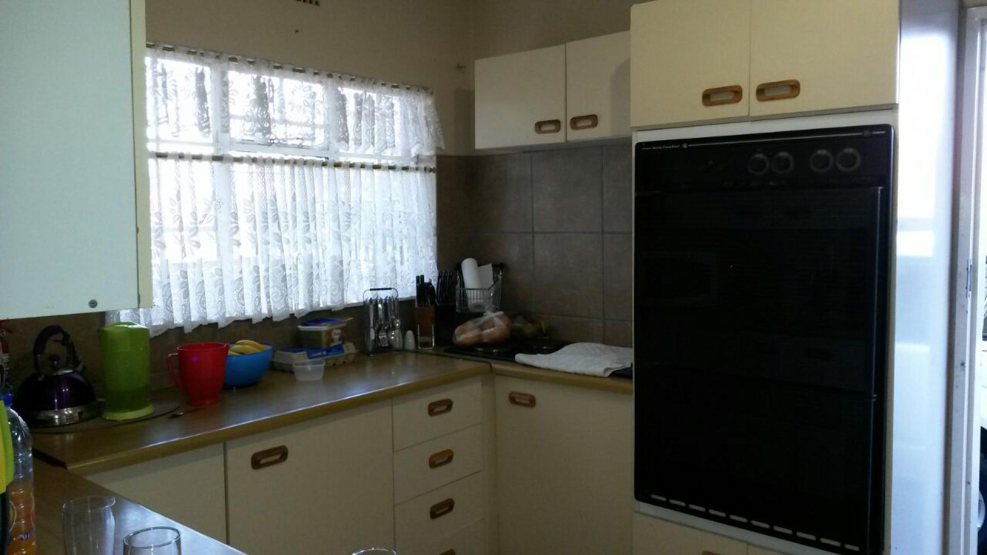 Kitchen - 11 square meters of property in Vrededorp