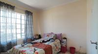 Main Bedroom - 13 square meters of property in Emalahleni (Witbank) 