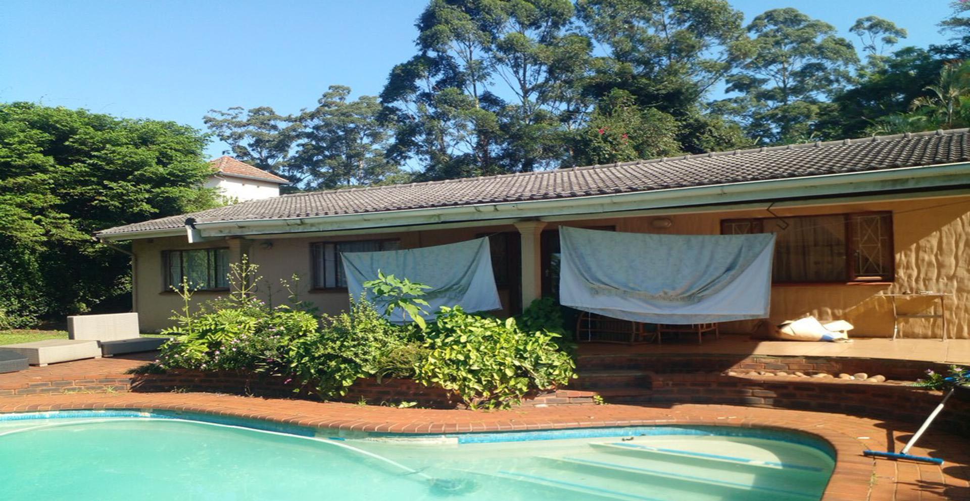 Swimming Pool of property in Kloof 