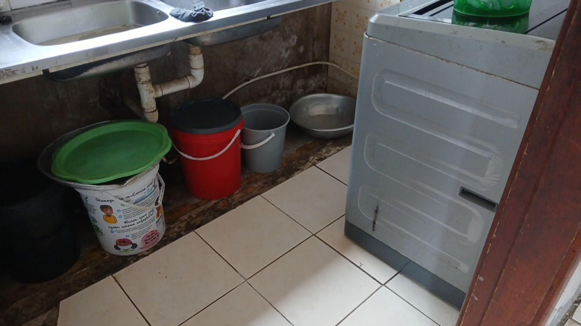 Kitchen of property in Isipingo Hills