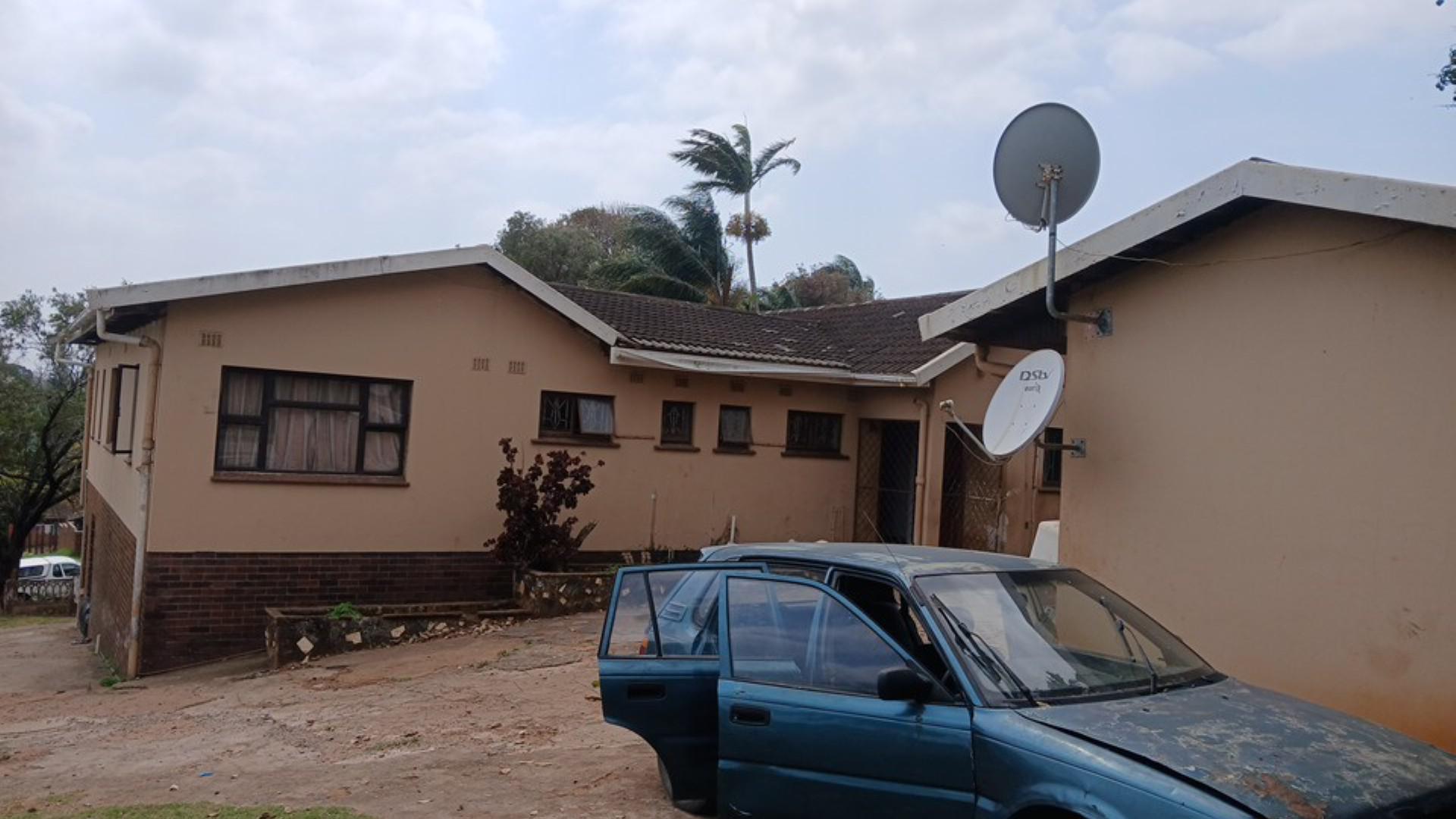 Front View of property in Isipingo Hills