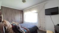 Main Bedroom - 16 square meters of property in Tasbetpark