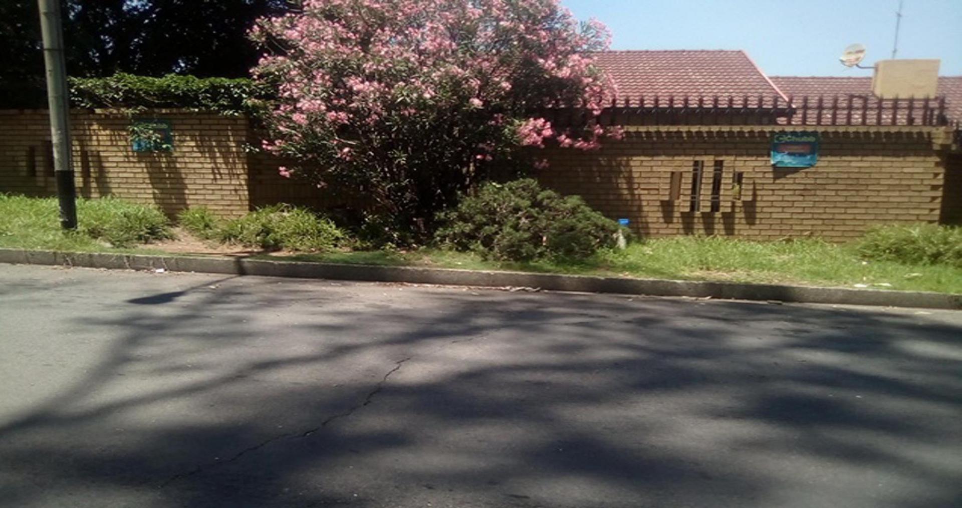 Front View of property in Johannesburg Central