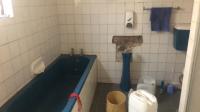 Bathroom 2 of property in Korsten