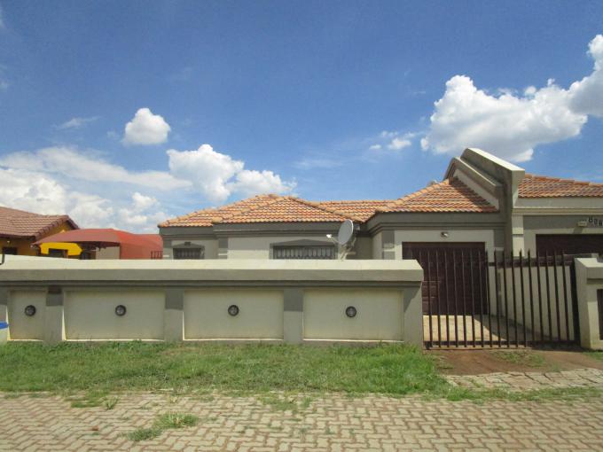 3 Bedroom House for Sale For Sale in Roodekop - Private Sale - MR183810
