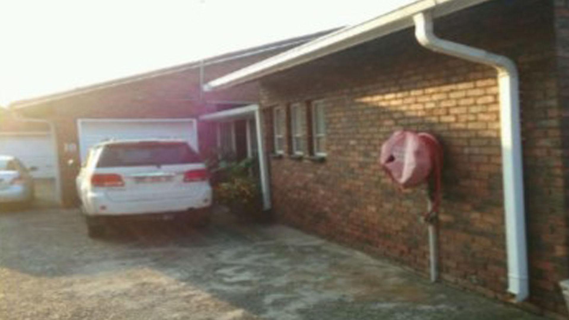 Front View of property in Middelburg - MP