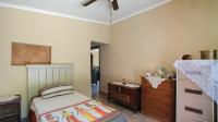 Bed Room 2 - 13 square meters of property in Kromdraai