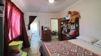Bed Room 5+ - 82 square meters of property in Kromdraai