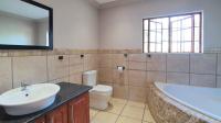 Bathroom 2 - 10 square meters of property in Cullinan