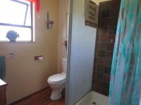 Bathroom 1 - 13 square meters of property in Magaliesburg