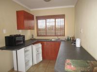 Kitchen - 48 square meters of property in Magaliesburg