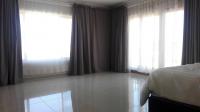 Main Bedroom - 34 square meters of property in Krugersdorp