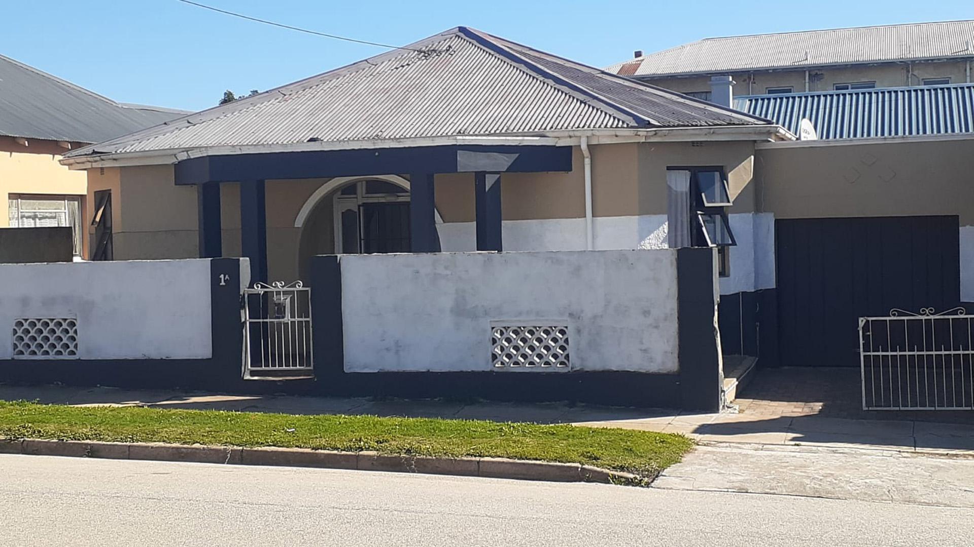 Front View of property in North End