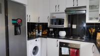 Kitchen - 9 square meters of property in Lyttelton Manor