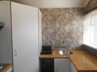 Kitchen - 8 square meters of property in Cresslawn
