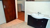 Bathroom 1 - 7 square meters of property in Lincoln Meade