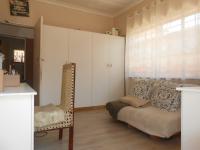 Bed Room 2 - 15 square meters of property in Bakerton